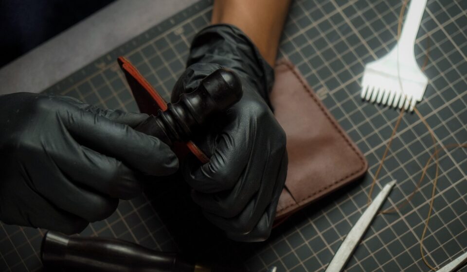 leathercraft, leathermaking tools, leathermaking, wallet, leather, tools, equipment, craft, handmade, handicraft, leathercraft, leathercraft, leathercraft, leathercraft, leathercraft, wallet