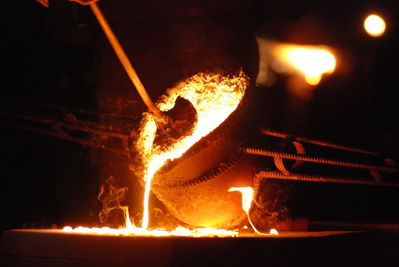 iron pour, iron, hot, molten, casting, heat, fire, bubbly, molten, molten, molten, molten, casting, casting, casting, casting, casting